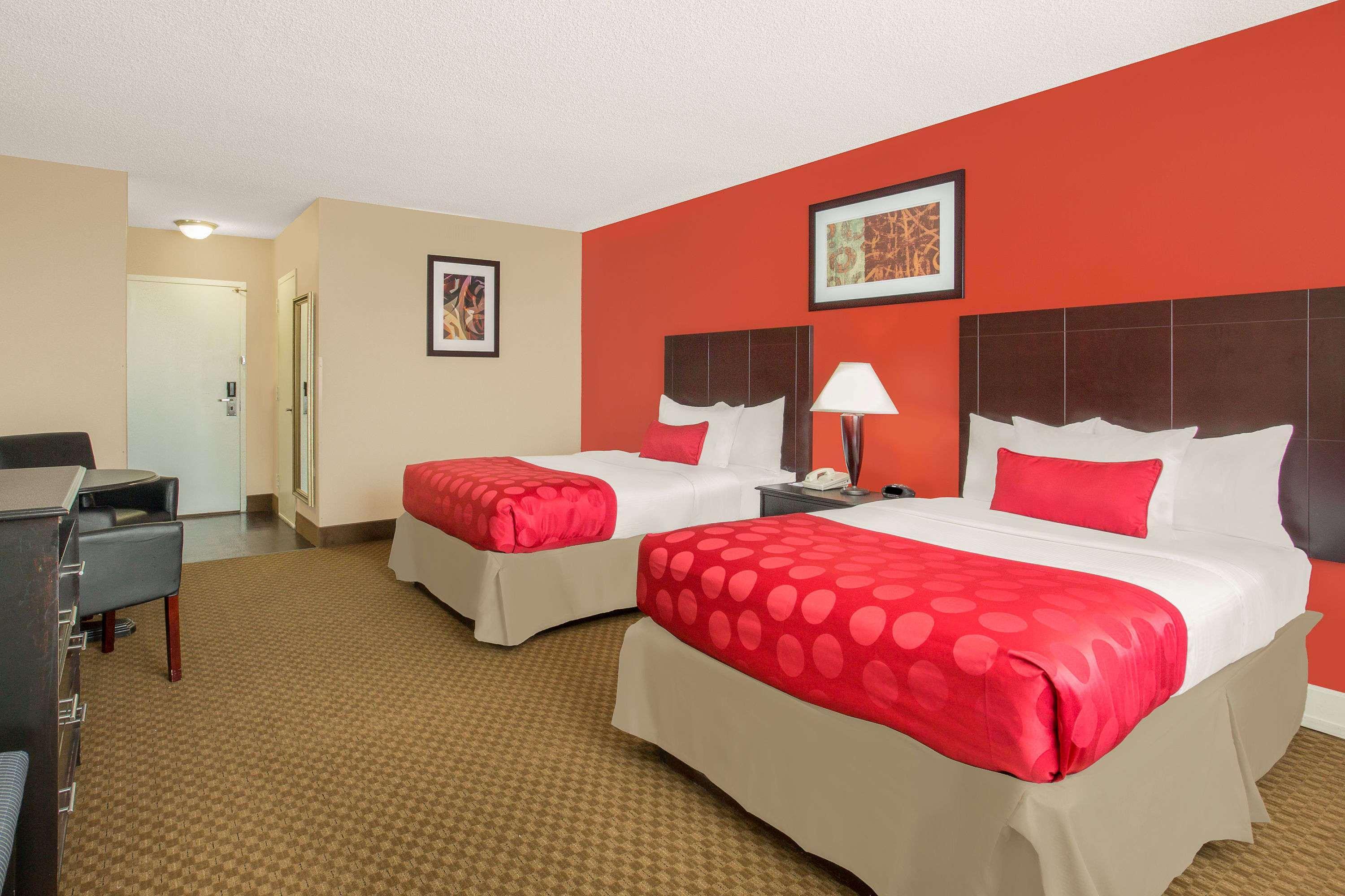 Ramada Plaza By Wyndham Fayetteville Fort Bragg Area Luaran gambar